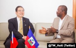 Anbasade Taiwan nan peyi d Ayiti, Wen-Jiann Ku, te rankontre Minis Defans Ayisyen an Jean Marc Berthier Antoine pou diskite sou kowoperasyon bilateral nan domèn defans la, 4 Jiye, 2024.