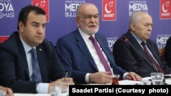 Saadet Partisi Genel Başkanı Karamollaoğlu, VOA Türkçe’nin de aralarında bulunduğu medya kuruluşları temsilcileriyle biraraya geldi - 26 Ekim 2023