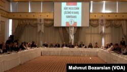 İHD tarafından düzenlenen “Kürt meselesinin çözümü ve barış” konferansına çok sayıda, gazeteci, yazar, siyasetçi ve akademisyen katıldı.