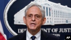 Minis Jistis Etazini Merrick Garland pale nan Depatman Jistis la, Jedi 11 Out, 2022. 