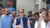 ایک صحافی کا سوال تھا کہ کیا عدالت سے حتمی جواب میں معافی مانگیں گے ؟ تو اس پر عمران خان نے حیرت کا اظہار کیا اور کہا کہ اچھا ابھی صرف عبوری جواب ہے؟