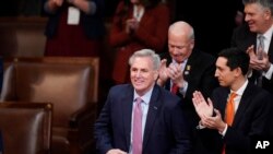 Depite Kevin McCarthy (Repibliken Kalifoni) kanpe nan moman yo nomen li yon 12em fwa pou pos lide Lachanm Depite Etazini, Vandredi 6 Janvye 2023.