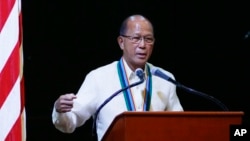 Bộ trưởng Quốc phòng Delfin Lorenzana.