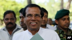 Cựu Bộ trưởng Y tế Mithripala Sirisena, ứng cử viên chính của phe đối lập.