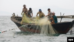 Thời gian gần đây, ngư dân Việt Nam gặp nhiều khó khăn khi duy trì sinh kế. (Ảnh tư liệu)