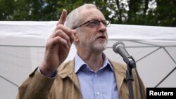 İşçi Partisi Lideri Jeremy Corbyn da zor durumda