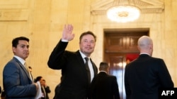 Dün ABD Kongresi’nde yapay zeka hakkında düzenlenen bir foruma katılan Tesla CEO’su Elon Musk, yeni teknolojiyi düzenlemek için bir hakemin gerektiğini vurguladı. 