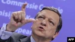 Chủ Tịch Ủy Hội Châu Âu Jose Manuel Barroso mô tả việc ký kết thỏa thuận với Nga là một “bước ngoặt” trong tiến trình này