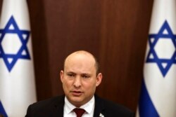 Premye Minis Israelyen an Naftali Bennett pandan yon reyinyon kabine a nan biwo Premye Minis la nan vil Jerusalem, Dimanch 6 Mas 2022.