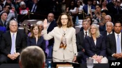 Bà Gina Haspel tuyên thệ trước khi điều trần tại Ủy ban Tình báo Thượng viện Mỹ ngày 9/5/2018.