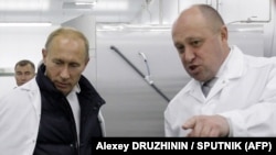 Yevgeny Prigozhin e Vladimir Putin (Setembro 2010)