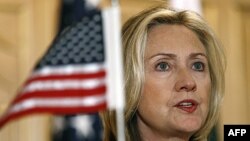 Ngoại trưởng Hoa Kỳ Hillary Clinton nói chuyện tại cuộc họp báo ở thủ đô Islamabad, Pakistan