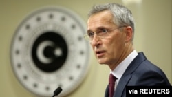 5 Ekim 2020 - NATO Genel Sekreteri Jens Stoltenberg Ankara'da bir basın toplantısında konuşma yaparken