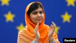 Nữ sinh 16 tuổi ngưoời Pakistan Malala Yousafzai.