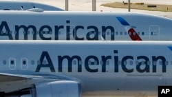 American Airlines và các hãng hàng không lớn khác của Mỹ sẽ yêu cầu hành khách đeo khẩu trang khi di chuyển bằng đường hàng không trong thời gian tới.