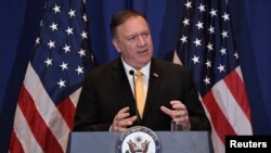 Ba ủy ban của Hạ viện ra trát buộc Ngoại trưởng Mỹ Mike Pompeo giao nộp tài liệu liên quan tới Ukraine trong cuộc điều tra luận tội nhắm vào Tổng thống Trump.