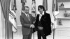 Phim Elvis & Nixon: Vua nhạc Rock Elvis Presley gặp Tổng Thống Nixon 