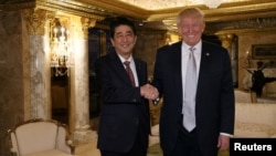 Ông Abe đã gặp ông Trump tại New York ngay sau khi ông Trump đắc cử. 