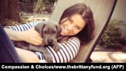 Brittany Maynard đã qua đời ngày hôm qua tại thành phố Portland, bang Oregon miền tây bắc nước Mỹ sau khi uống một liều thuốc tự sát trước sinh nhật thứ 30 của cô 3 tuần lễ.