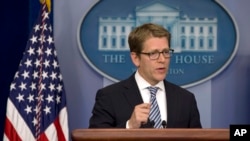 Phát ngôn viên Tòa Bạch Ốc Jay Carney nói rằng Hoa Kỳ muốn có giải pháp ngoại giao nhưng Iran phải hiểu rằng thời gian không phải là vô giới hạn