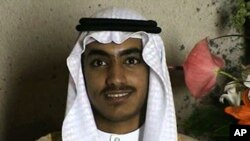 Con trai trùm khủng bố Osama bin Laden, ông Hamza bin Laden, trong ngày cưới. Hình chụp từ video do CIA cung cấp. 