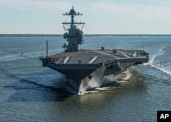 Hàng không mẫu hạm USS Gerald R. Ford thử nghiệm ngoài biển trong một bức hình do Hải quân Mỹ cung cấp không đế ngày tháng.