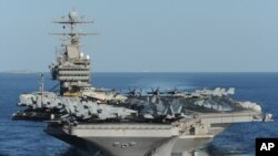 Nhóm tác chiến do tàu sân bay USS Abraham Lincoln dẫn đầu được lệnh di chuyển nhanh hơn đến Trung Đông.