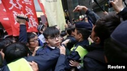 Joshua Wong, tức Hoàng Chi Phong, hôm 26/3/2017.