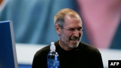 Dünya Steve Jobs'ı Anıyor