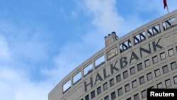 Halkbank, temyiz mahkemesi tarafından ABD'de yargılanabileceğine hükmedilmesinin ardından, temyize dair tüm yasal haklarını kullanacaklarını açıkladı.