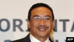 Bộ trưởng Nội vụ Hishammuddin Hussein