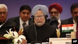 Thủ tướng Ấn Ðộ Manmohan Singh nói tham nhũng là một vấn đề lớn của đất nước và cần phải được giải quyết.