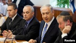 Thủ tướng Israel Benjamin Netanyahu trong cuộc họp nội các hàng tuần ở Jerusalem.