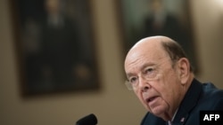 Bộ trưởng Thương mại Mỹ Wilbur Ross ngày 22/3/2018 điều trần tại Hạ viện về việc Mỹ áp đặt thuế quan lên Thép và nhôm nhập khẩu.