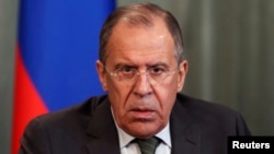 Ngoại trưởng Nga Sergei Lavrov cảnh báo nếu Ukraine dùng vũ lực chống lại người biểu tình thân Nga thì Moscow sẽ rút khỏi hội nghị đa phương.