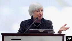 Chủ tịch Quỹ dự trũ Liên bang Janet Yellen nói chuyện tại hội nghị về cơ hội kinh tế ở Boston