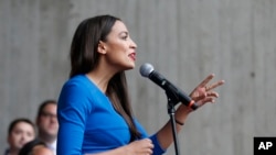 Cô Ocasio-Cortez phát biểu vào tháng 10/2018.