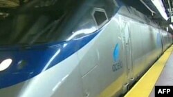 Tàu điện chạy nhanh nhất của Mỹ, Acela, đạt vận tốc 241 km/h, chạy trên tuyến đường Washington, New York và Boston