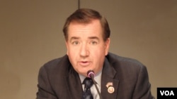 Chủ tịch Ủy ban Ðối ngoại của Hạ viện Mỹ Ed Royce.