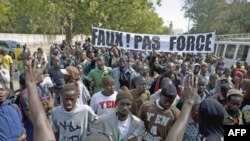 Biểu tình chống TT Abdoulaye Wade của phòng trào chống chính phủ của giới trẻ Senegal, ngày 27 tháng 1, 2012