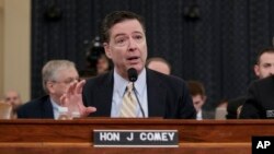 Giám đốc FBI James Comey điều trần trước Ủy ban Tình báo Hạ viện tại Washington, D.C., ngày 20/3/2017.