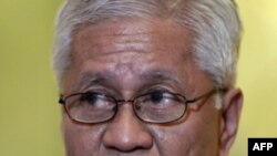 Ngoại trưởng Philippines Albert del Rosario cho biết Cuộc đối thoại Mỹ-ASEAN nhằm thắt chặt mối quan hệ giữa 10 nước Đông Nam Á với Hoa Kỳ