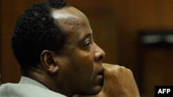 Bác sĩ Conrad Murray