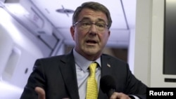 Bộ trưởng Quốc phòng Hoa Kỳ Ashton Carter.