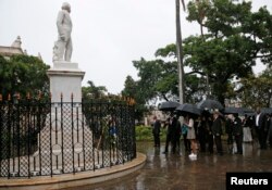 Gia đình Tổng thống Obama được dẫn đi tham quan Phố Cổ Havana, ngày 20 tháng 3, 2016.