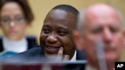 Tổng thống Kenya Uhuru Kenyatta ra tòa hồi tháng 10, 2014 