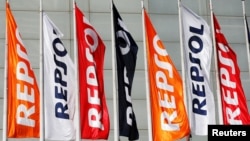 Cờ Repsol tại một đại hội cổ đông ở Madrid, Tây Ban Nha, tháng 5/2017 