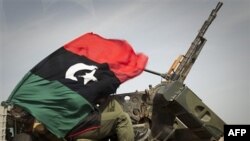 Libya'da İsyancılar Hızla Batı'ya İlerliyor