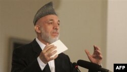 Tổng Thống Karzai nói ông vẫn giữ ý định giải tán các công ty an ninh tư, tuy nhiên ông yêu cầu được trao một danh sách các dự án quy mô, cần có sự bảo vệ của nhân viên an ninh tư