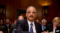 Bộ trưởng Tư pháp Eric Holder nói bản chất của hành vi và tổn hại gây ra từ vụ đánh bom Boston buộc ông phải đề nghị tử hình Tsarnaev